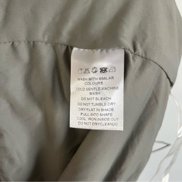 Meshki Yvonne Crop Top Sage Green - Picture 6 of 7